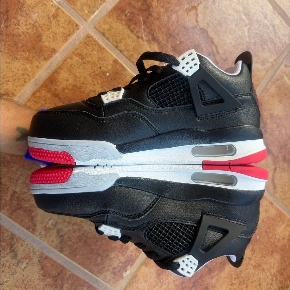 Size 7 Men’s And Women’s 8.5 - Jordan Retro Black and Red Retro Basketball Shoes - Picture 4 of 6